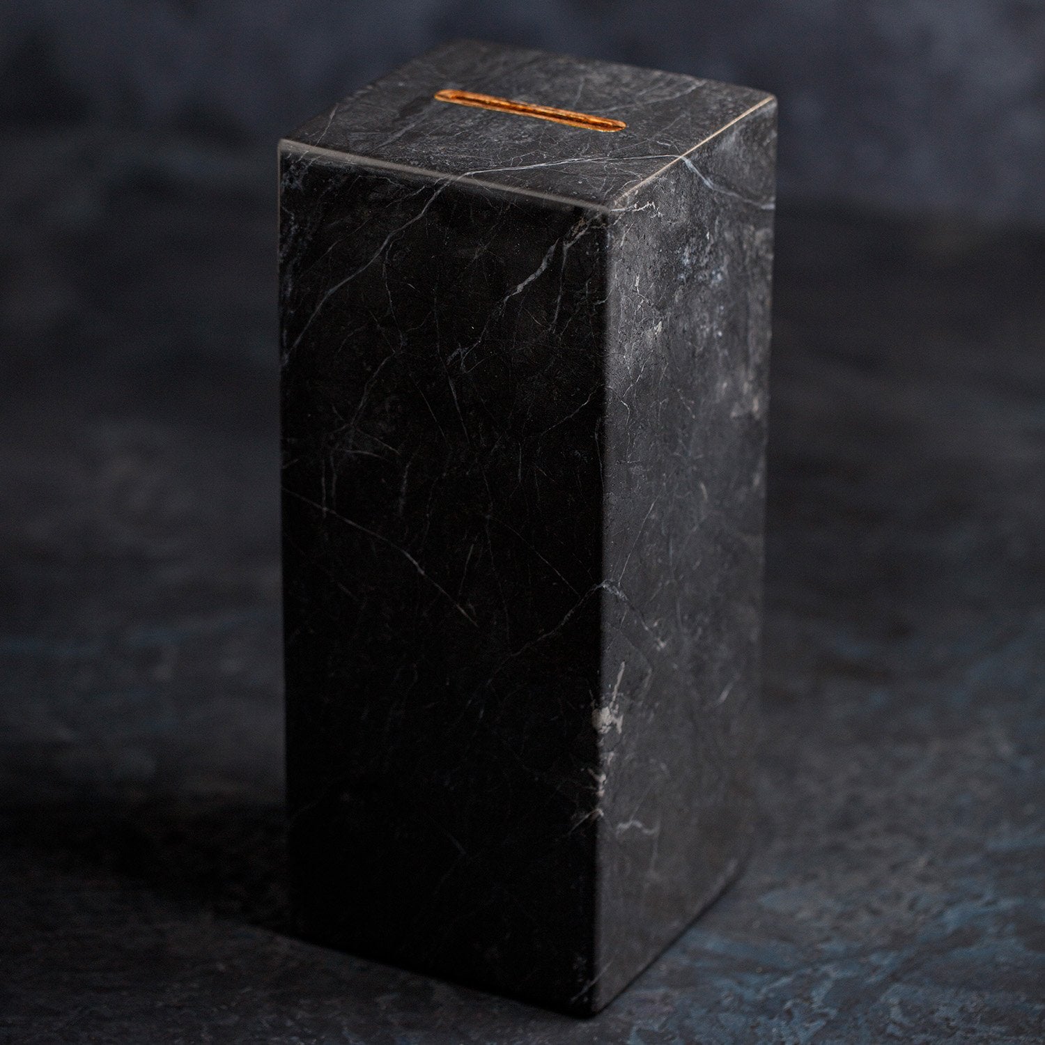 Alta Colina Noir Knife Block